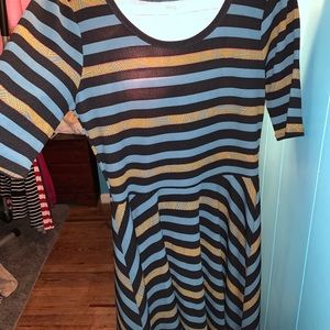 Women’s LuLaRoe dress.